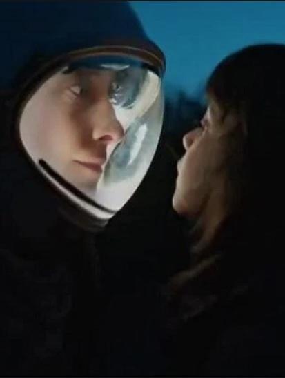 «Con “Anna” anticipo il mondo dopo la pandemia da Covid-19»