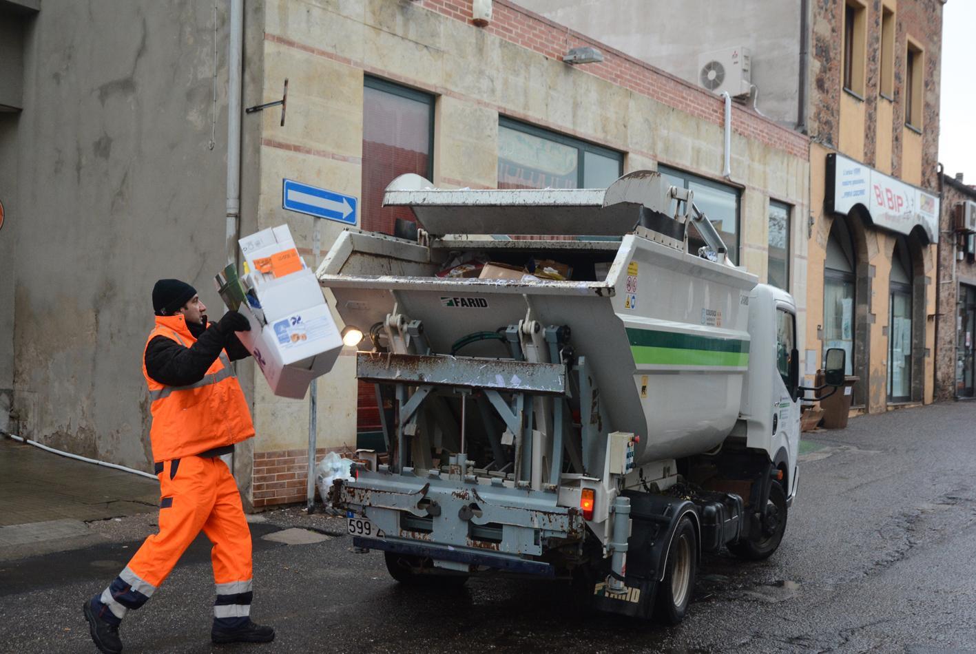 Pazienza finita verso i morosi, il Comune a caccia di un milione