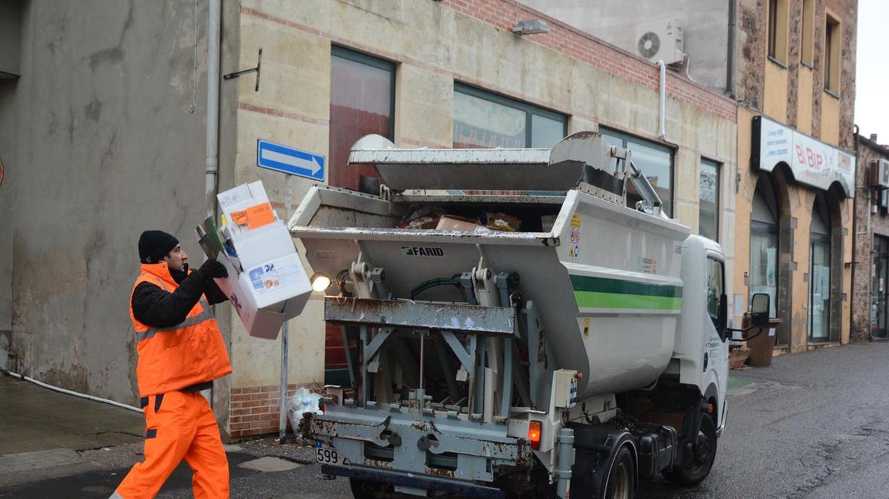 Pazienza finita verso i morosi, il Comune a caccia di un milione