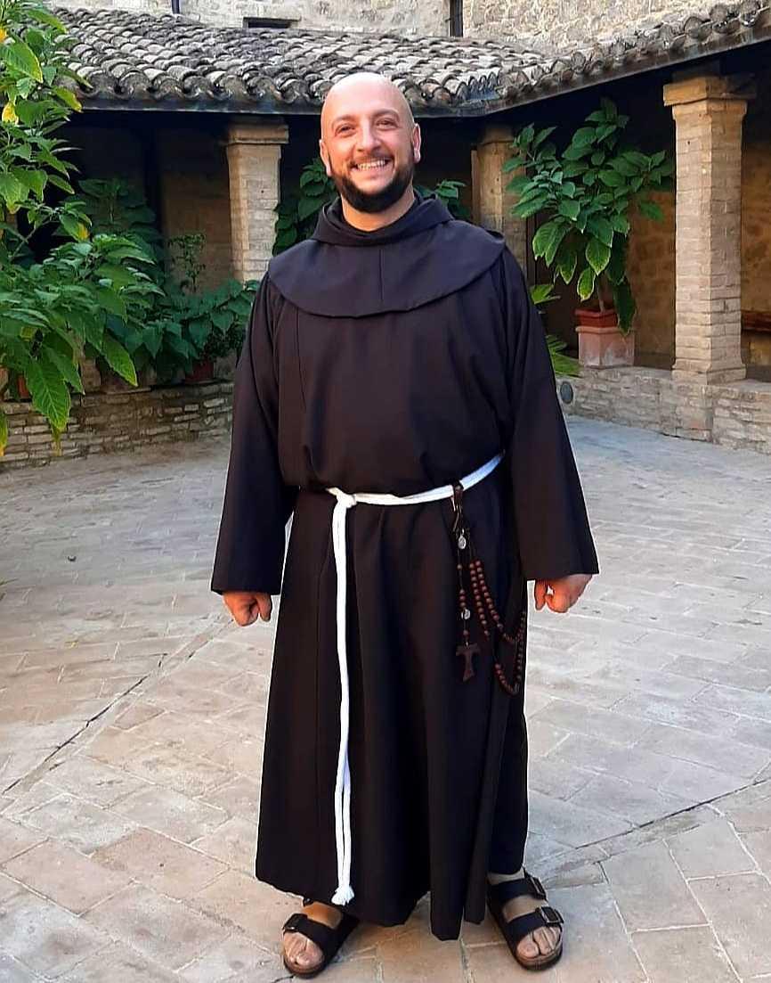 Dal rock&roll al convento ecco frate Angelo da Nuoro 