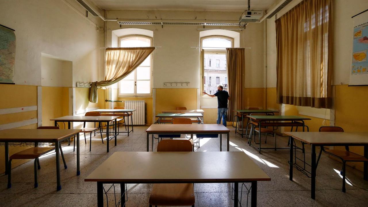Il tampone va smarrito e non può rientrare a scuola: «Troppi giorni persi»