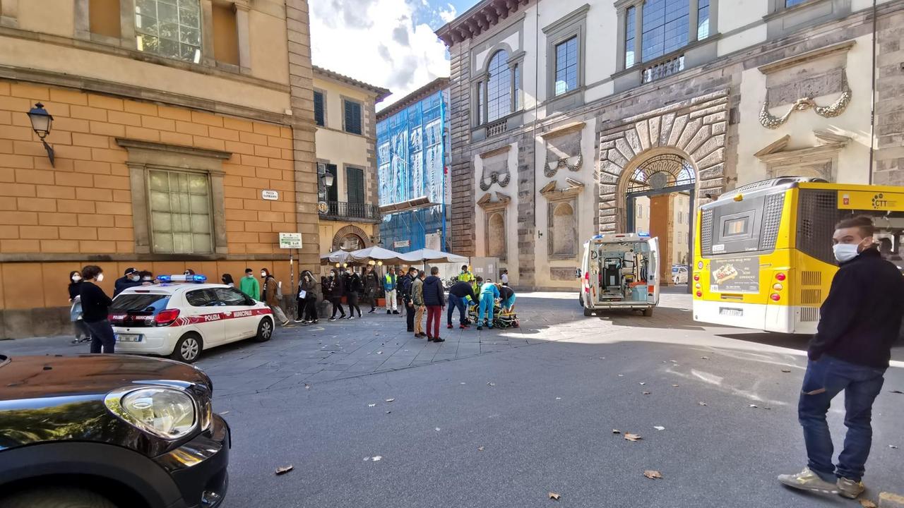 Incidente con l’ambulanza e il giallo delle due patenti: una era valida, l’altra no
