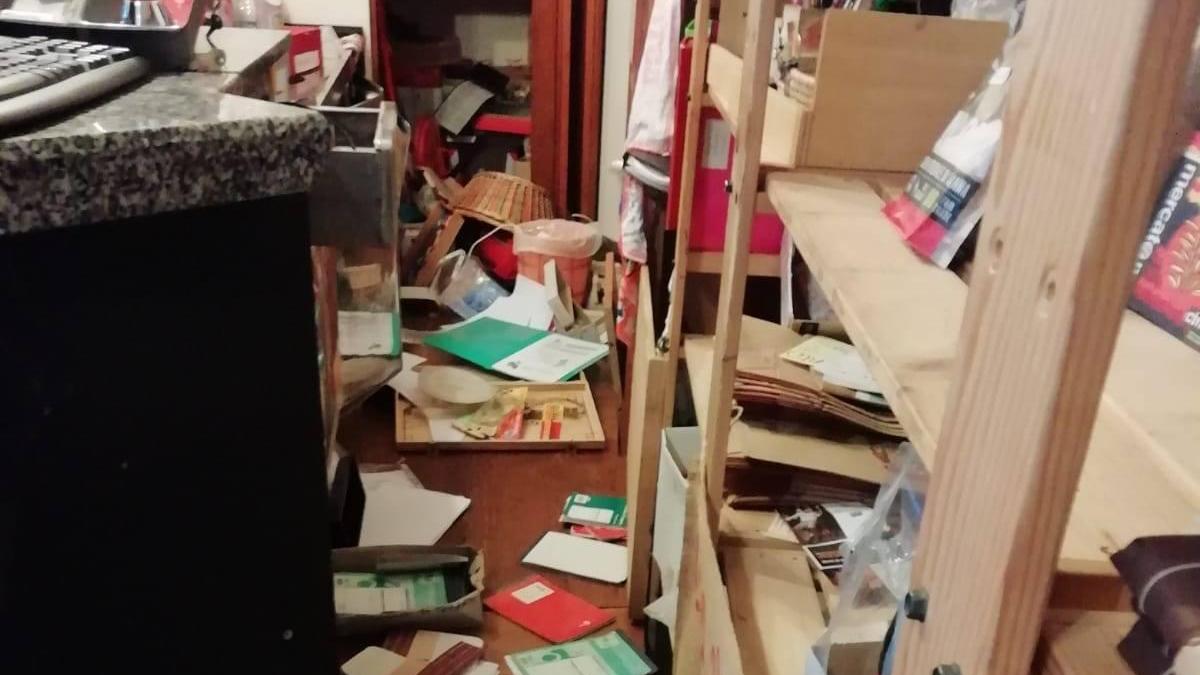 Il laboratorio solidale devastato dai ladri