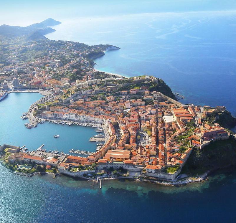 Elba 2035, Murzi fissa l'obiettivo: «Idee, progetti e condivisione: così costruiamo l’isola del futuro» 