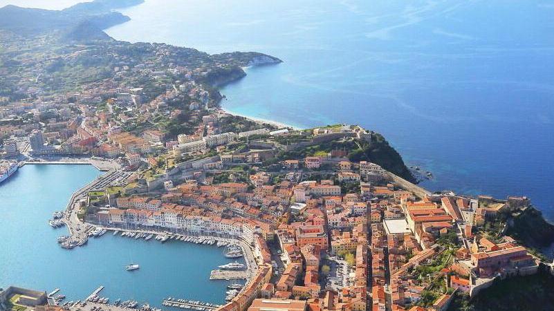 Elba 2035, Murzi fissa l'obiettivo: «Idee, progetti e condivisione: così costruiamo l’isola del futuro»