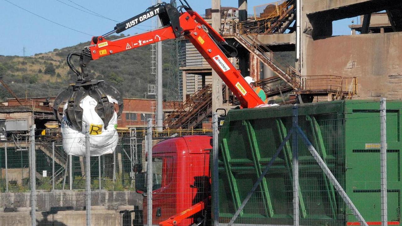 Incaricata del recupero dal fondale è la Marina