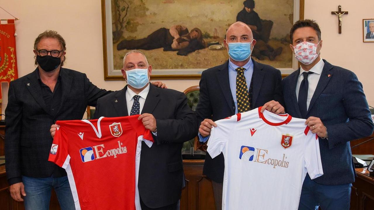 Ecopolis è il main sponsor dell’Us Grosseto Da domani in campo con il nuovo logo