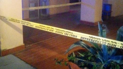 Cedono i solai, evacuato un condominio
