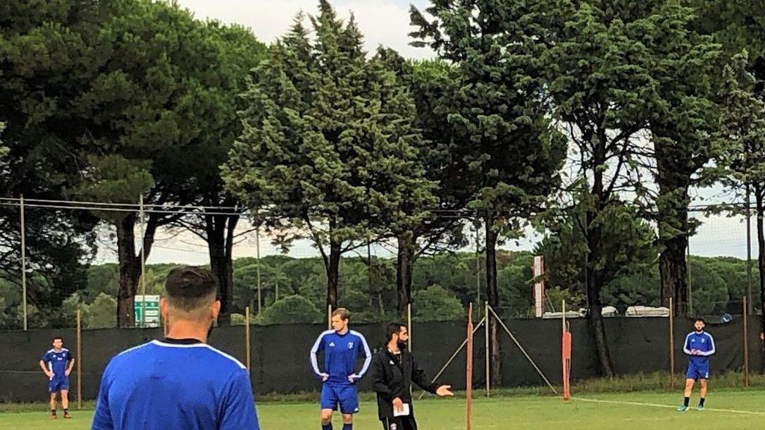 Il Pisa in partenza per la Campania Un filo di speranza per Varnier e Loria