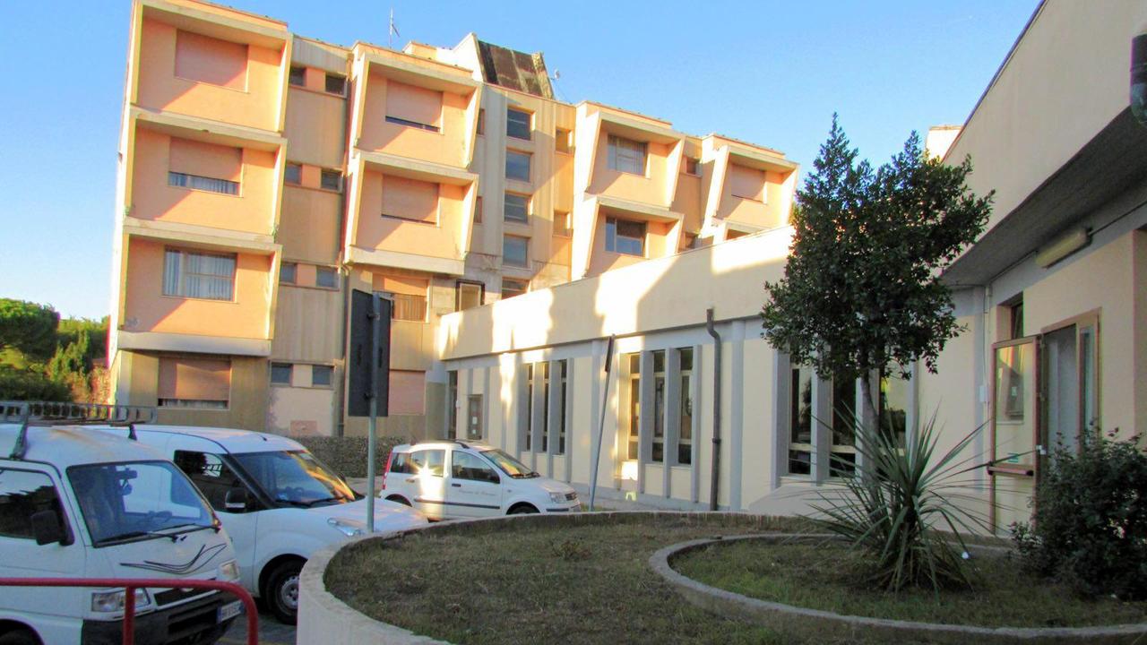 Coronavirus, 27 anziani positivi nella casa di riposo di Livorno "Pascoli"