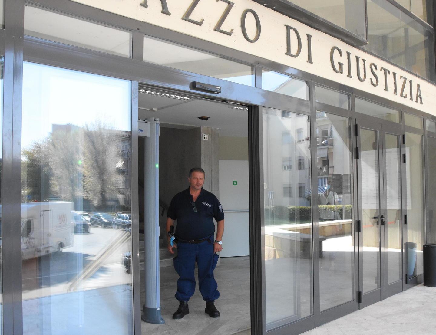 Una lettera con minacce ai familiari di Di Gioia, 67enne mandato assolto 