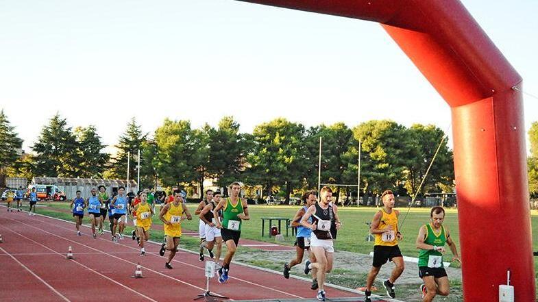 Un derby dell’atletica: domani la pista Mennea torna a colorarsi a festa