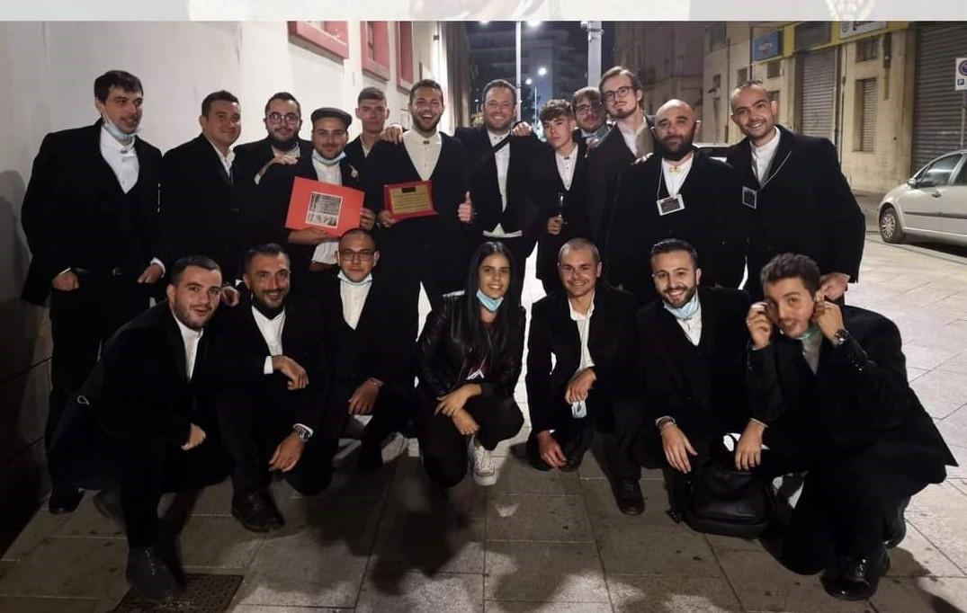 Il coro “Sos Balaros” incanta al teatro Eliseo 