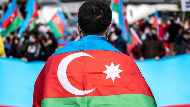 Tregua violata, accuse incrociate Armenia-Azerbaigian