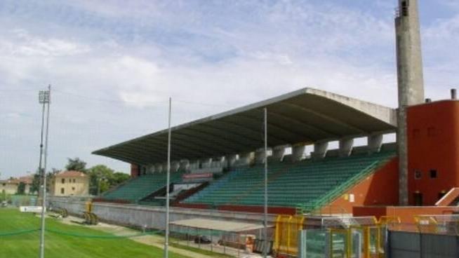 Lucchese, calciatore positivo: rinviata a lunedì la partita col Como