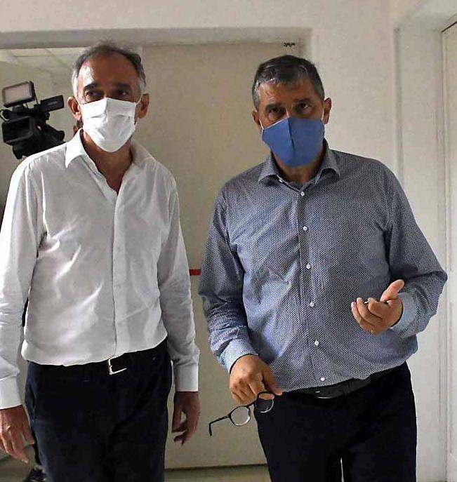 Cure intermedie, tutti e 26 i letti occupati. Il responsabile: «Il virus esiste e si comporta come prima» 
