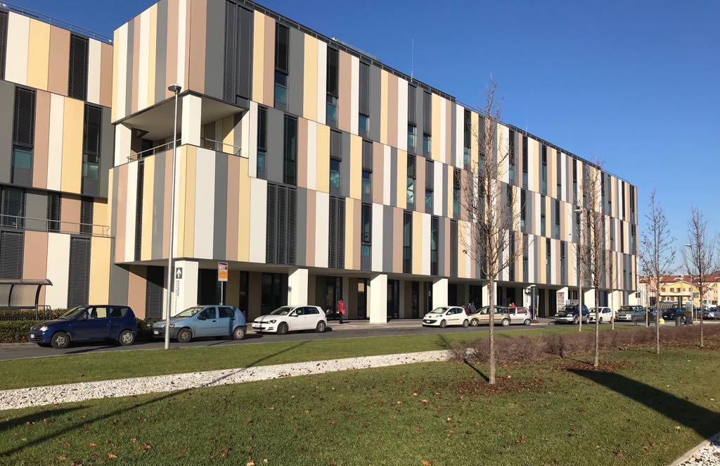 Scontro fra due auto sulla Fondovalle, ferita una bimba di 7 anni 