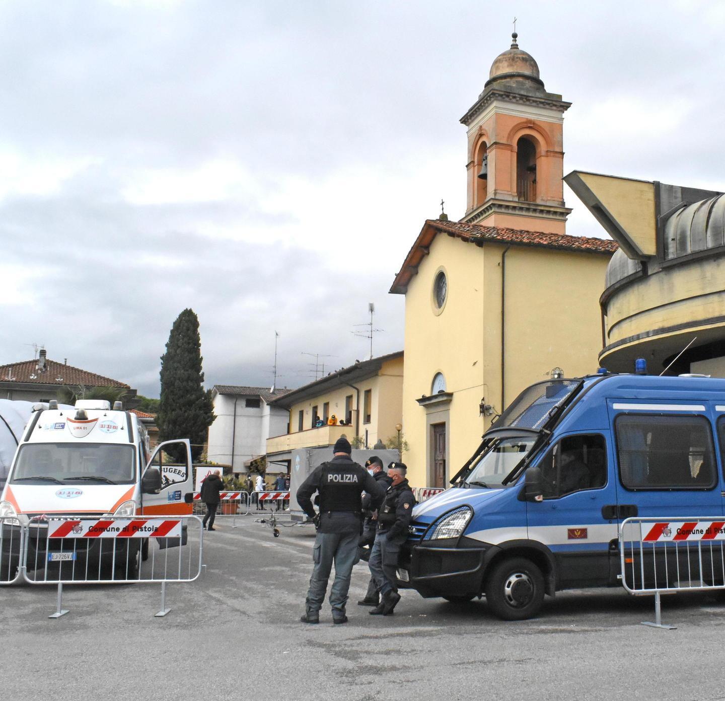 «A Vicofaro si sta violando il diritto alla salute» 