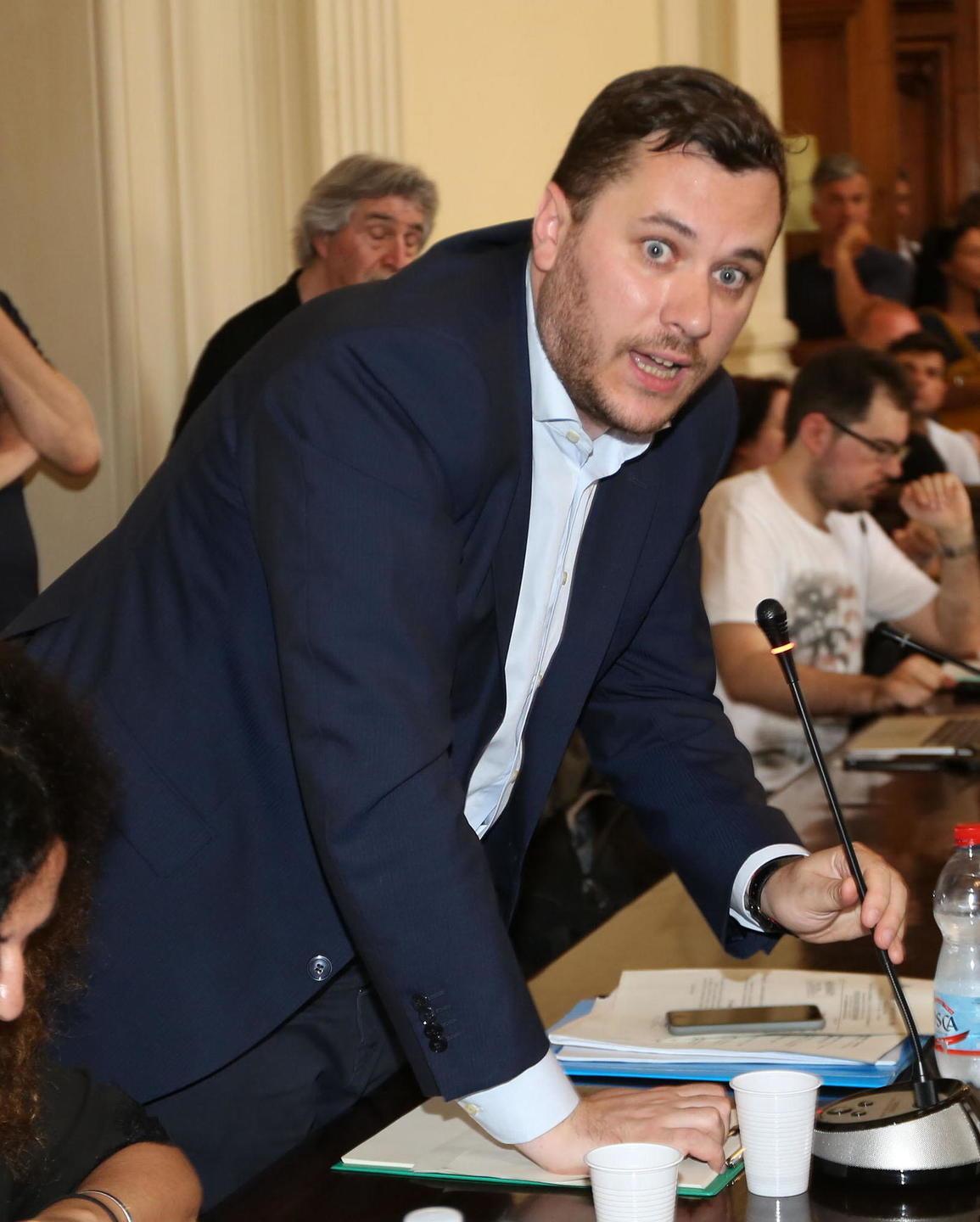 «Manca un progetto per la città: presentatelo o tornatevene a casa»
