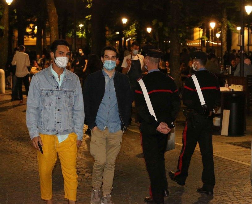 La pandemia mette paura: altri 74 contagi Due i reggiani ricoverati, 20 asintomatici 