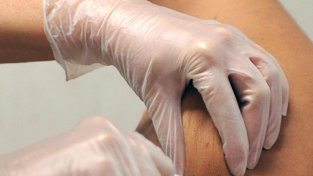 Quindicimila vaccini contro l’influenza, si comincia domani