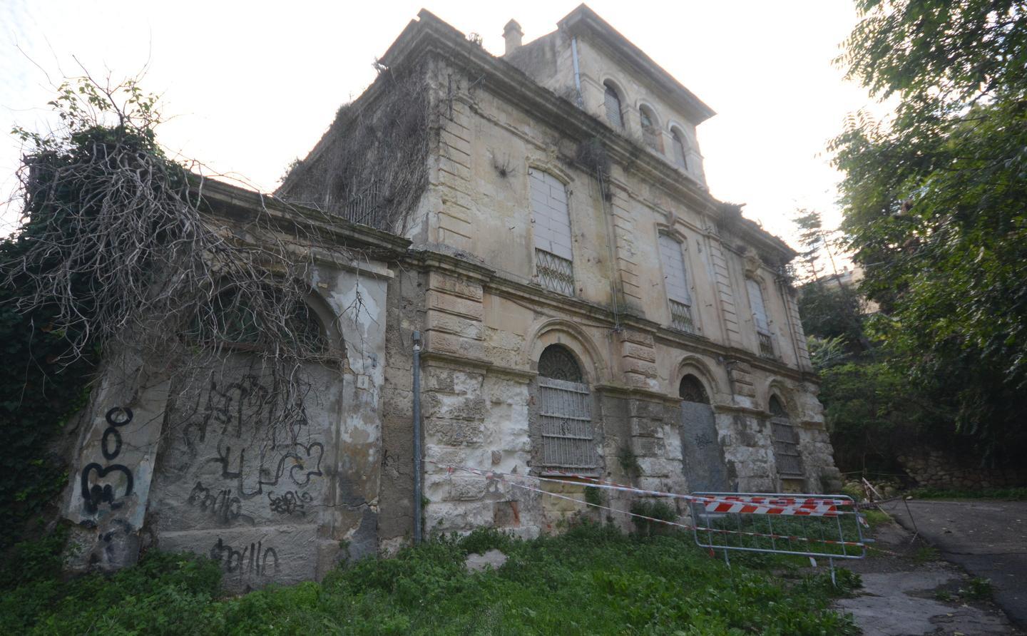 di una città fantasma