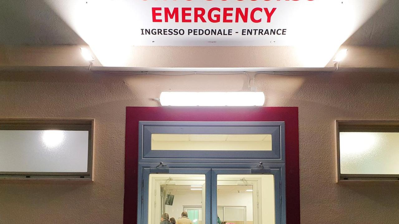 Coronavirus in Sardegna, ospedali in emergenza: il piano non funziona 