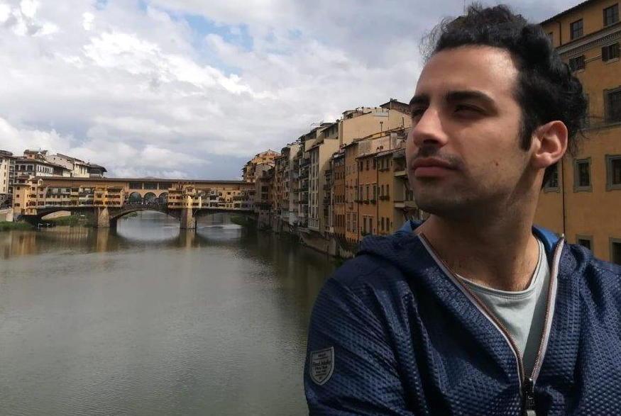Un dolore all'addome, dopo dieci giorni la tragedia: muore informatico di 27 anni. Le parole del padre 