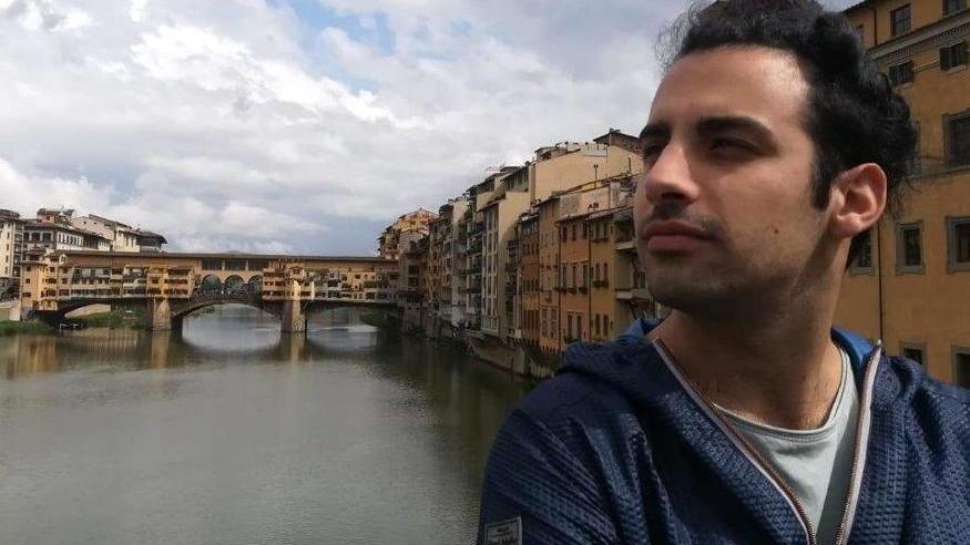 Un dolore all'addome, dopo dieci giorni la tragedia: muore informatico di 27 anni. Le parole del padre