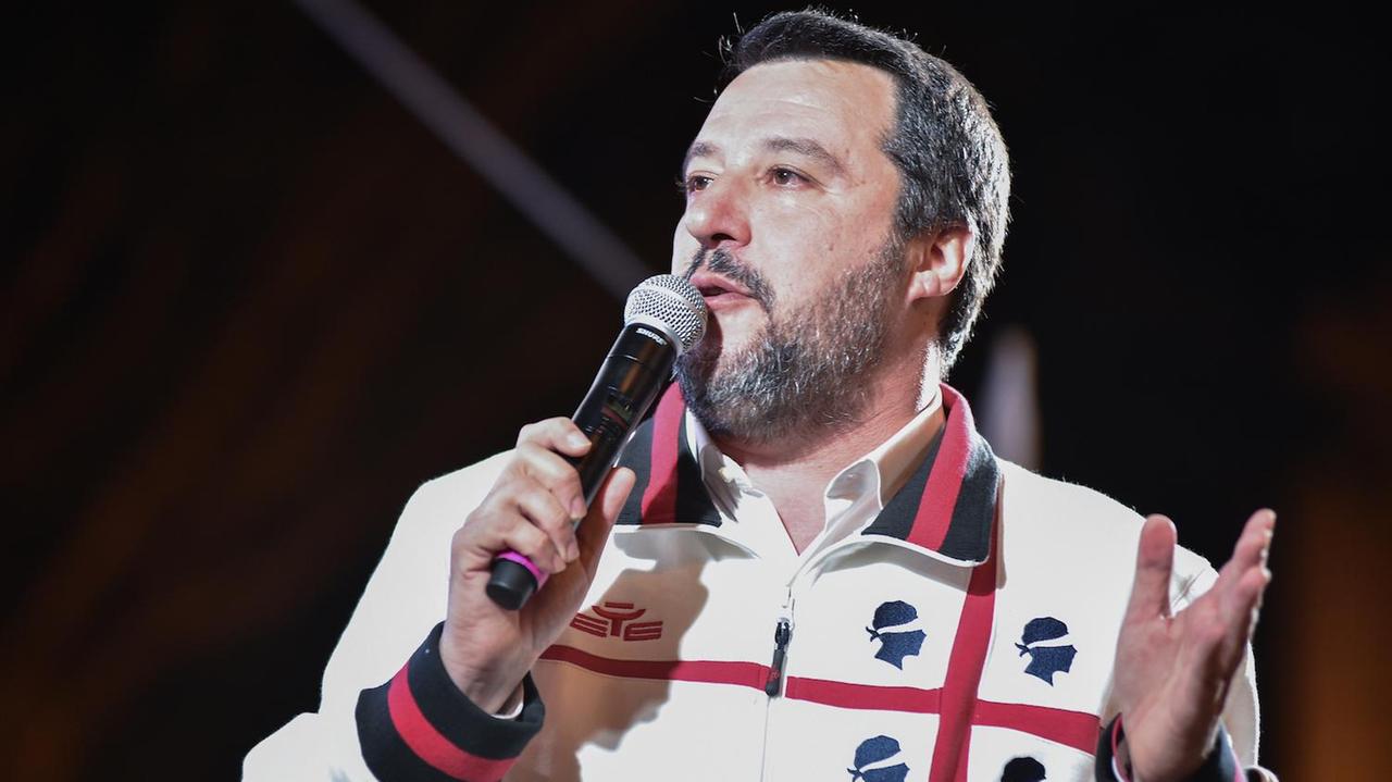 Matteo Salvini in Sardegna durante la campagna elettorale per le regionali di un anno e mezzo fa