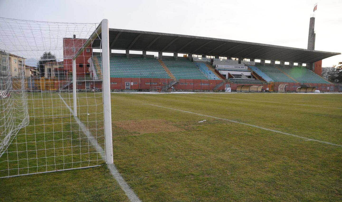 Covid, positivo un calciatore della Lucchese Rinviata ad oggi la partita con il Como 