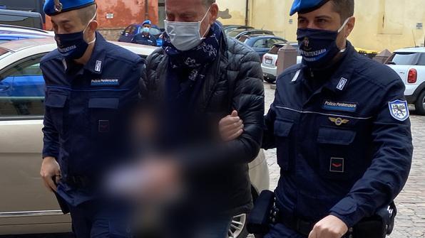 Ferrara, sotto torchio per cinque ore: tutte le verità del funzionario