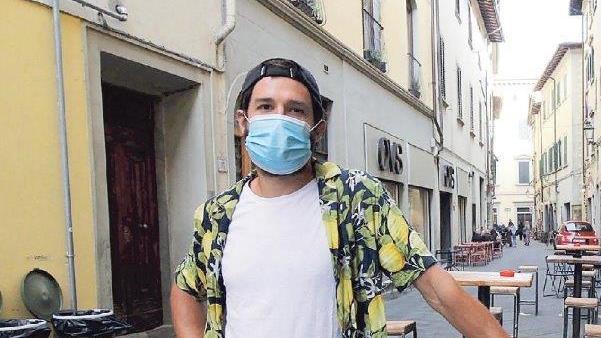 «Ultimo cliente alle 23,59»: multato dai vigili, ora farà ricorso. La rabbia del titolare