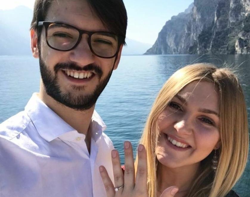 Marianna e Alessandro promessi sposi alle prese con il Covid 