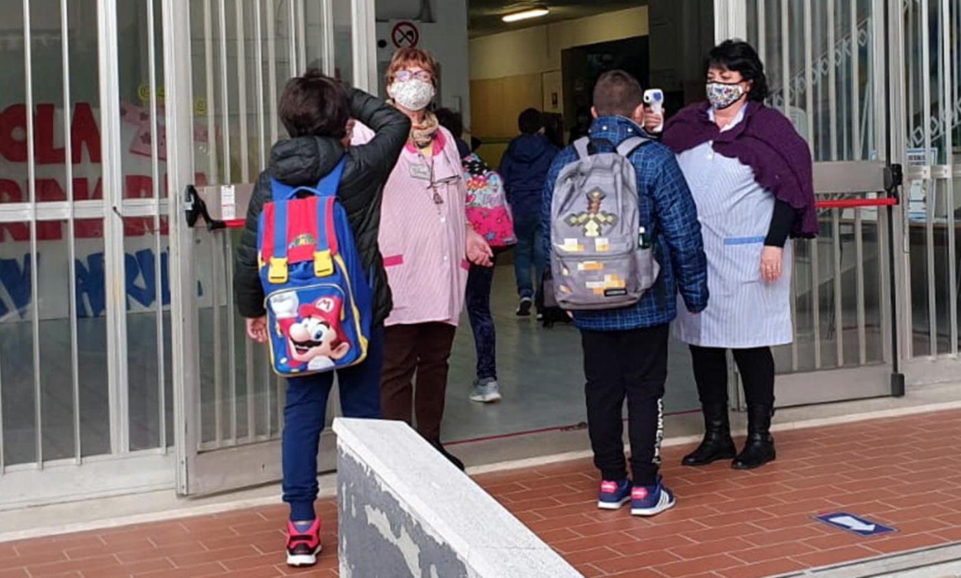 Nulla cambia in città Per le scuole si va avanti con ingressi scaglionati 