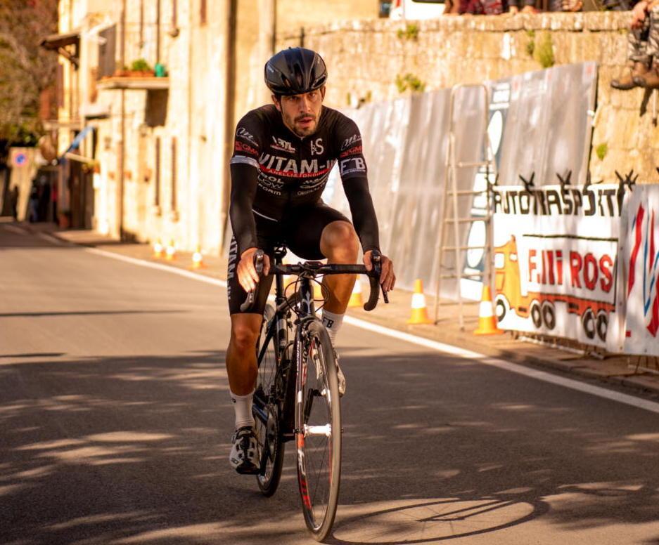 Il Peruzzo si è fatto in tre Scalato in bici e a piedi dagli esperti delle salite 
