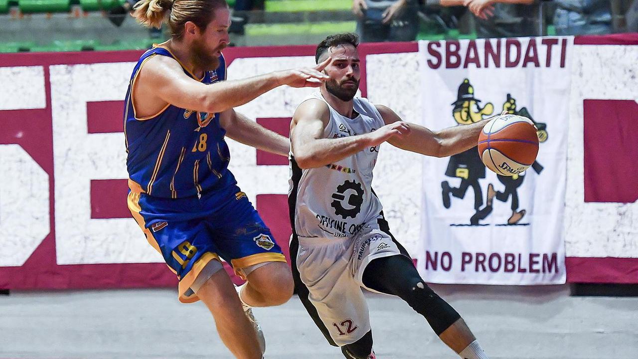 E intanto la Libertas guarda gli altri dal divano in vista del derby con Russo