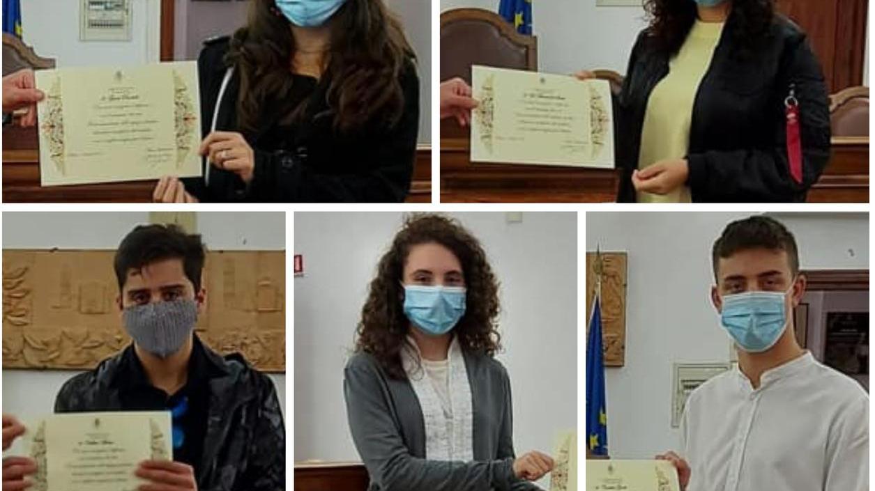 Premiati in municipio i sette centisti