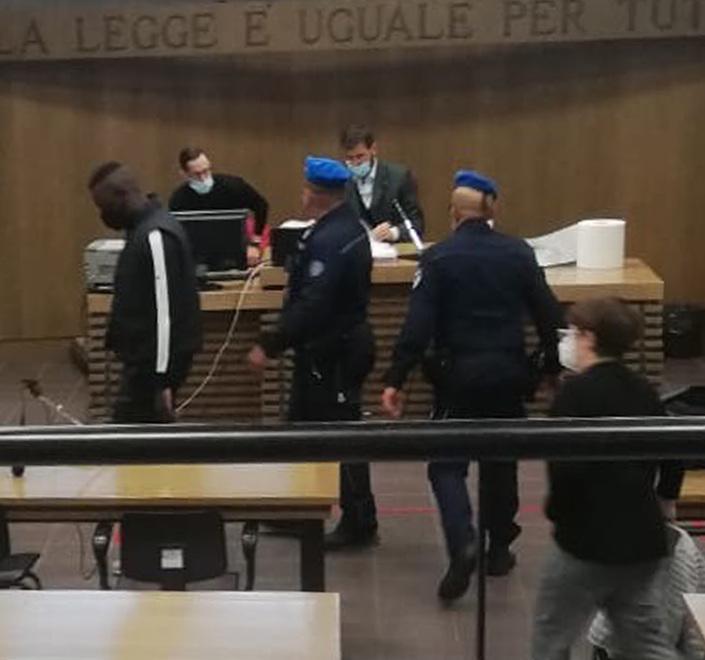 Il 25enne rimane in carcere Non parla davanti al giudice