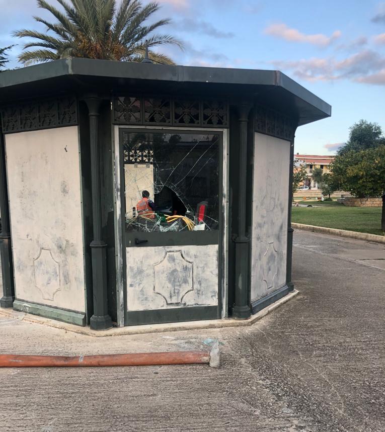 Lotzorai, vandali scatenati contro il gazebo comunale 