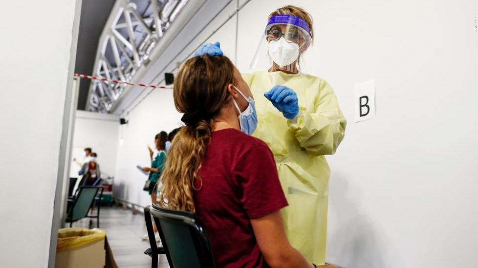 Modena In arrivo due milioni di tamponi rapidi per lavoratori under 40