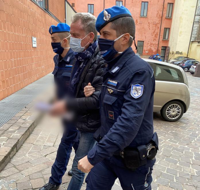 Motorizzazione Ferrara, i due funzionari arrestati ora rischiano il licenziamento 