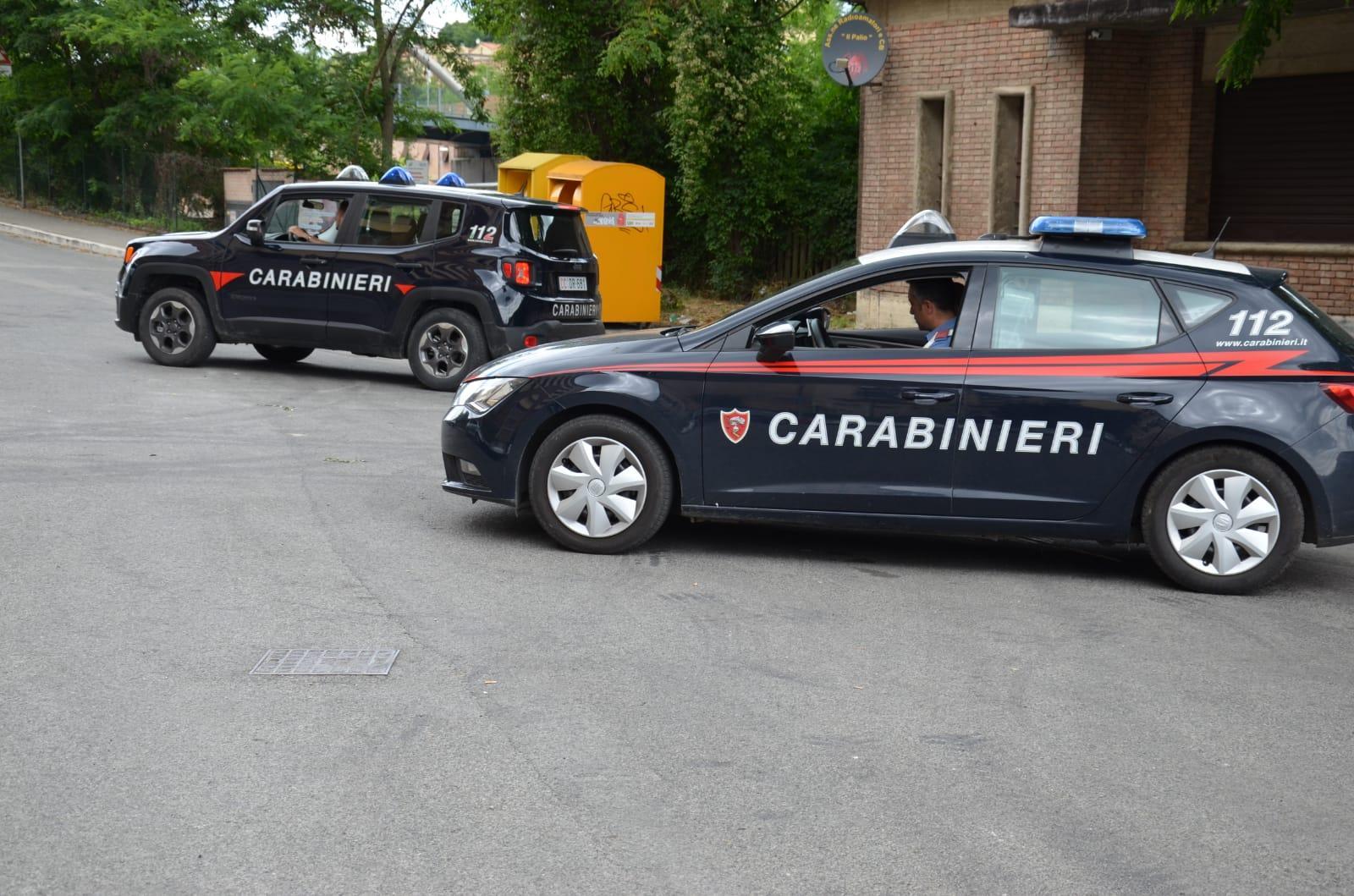 Picchia la moglie separata e aggredisce un amico: 36enne denunciato a Sinnai
