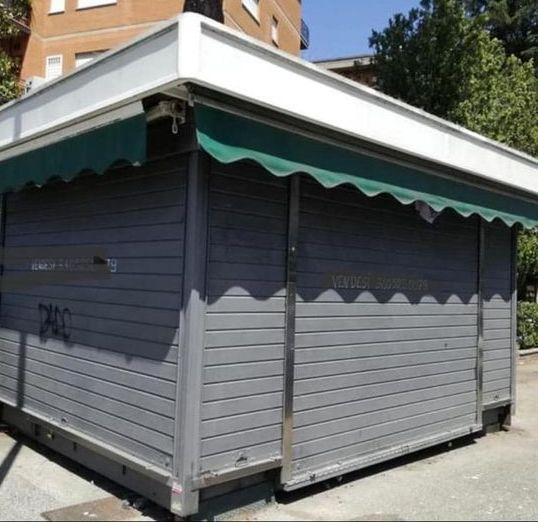 Addio al chiosco dei giornali Ma ne arriverà uno nuovo