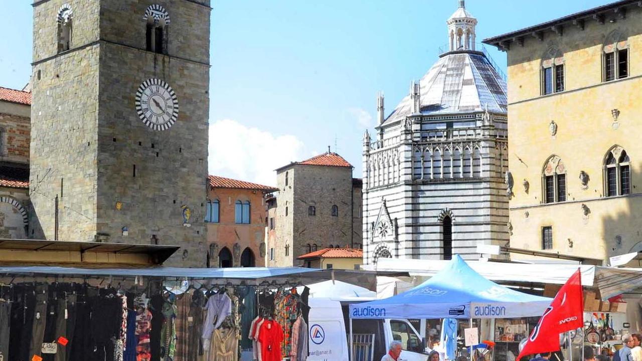 Comune a caccia di ambulanti che vogliono cedere il posto