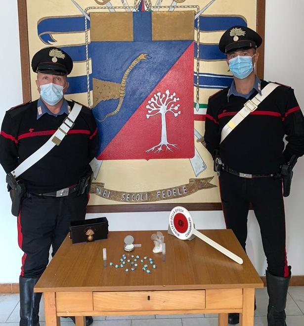 Droga pronta per lo spaccio: due arresti a Valledoria