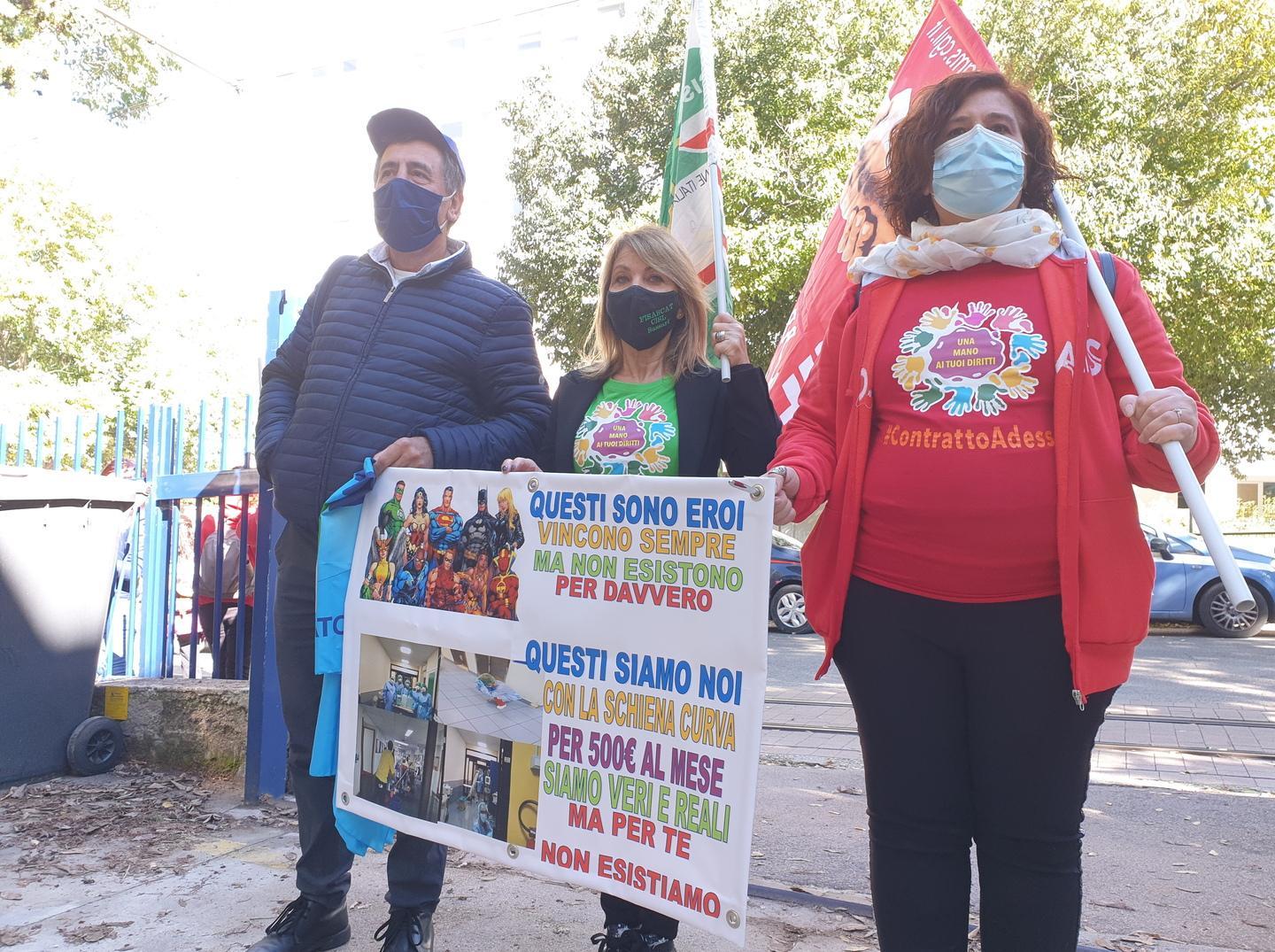 «Noi, eroi pagati sette euro all’ora» 