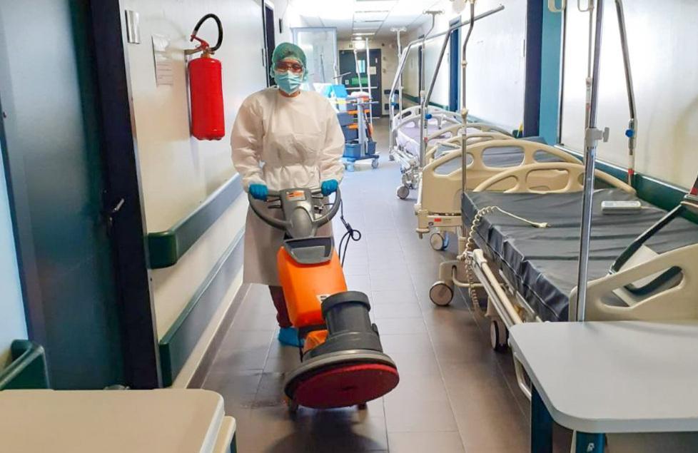 Modena Sanificazione ospedali, scaduto il contratto degli addetti: è polemica 