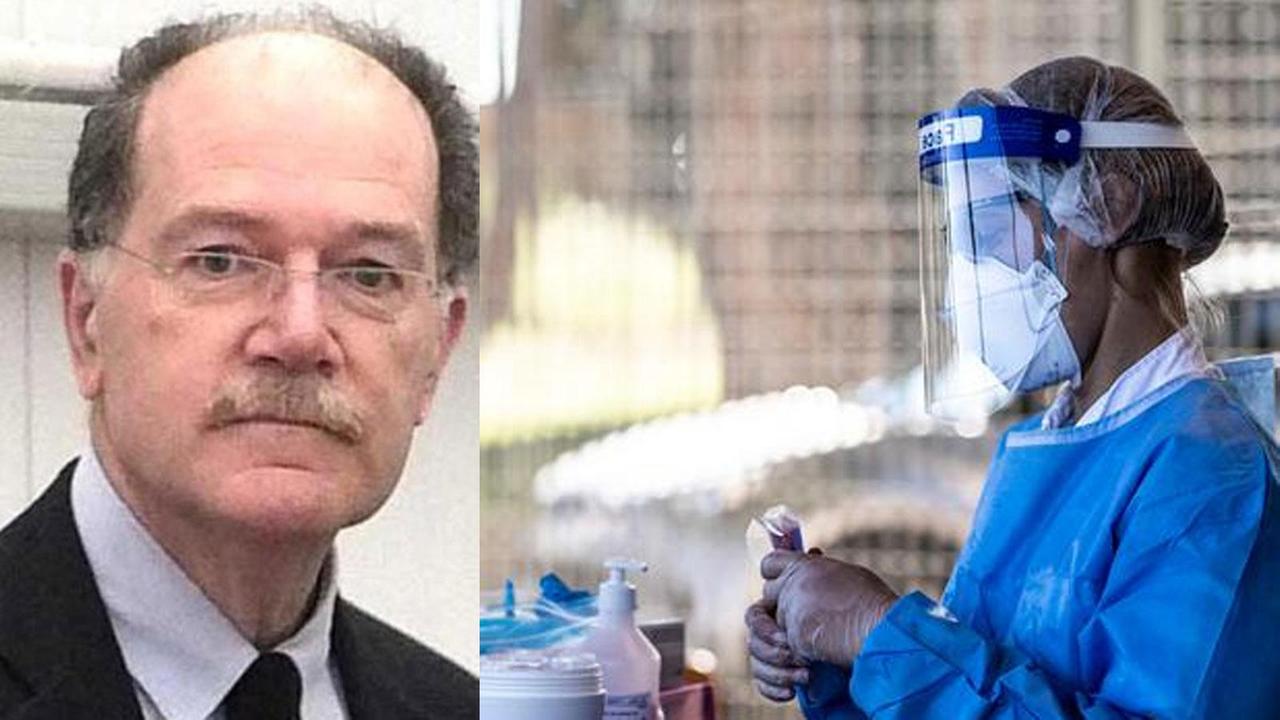 A sinistra il direttore generale del dipartimento sanità Carlo Tomassini