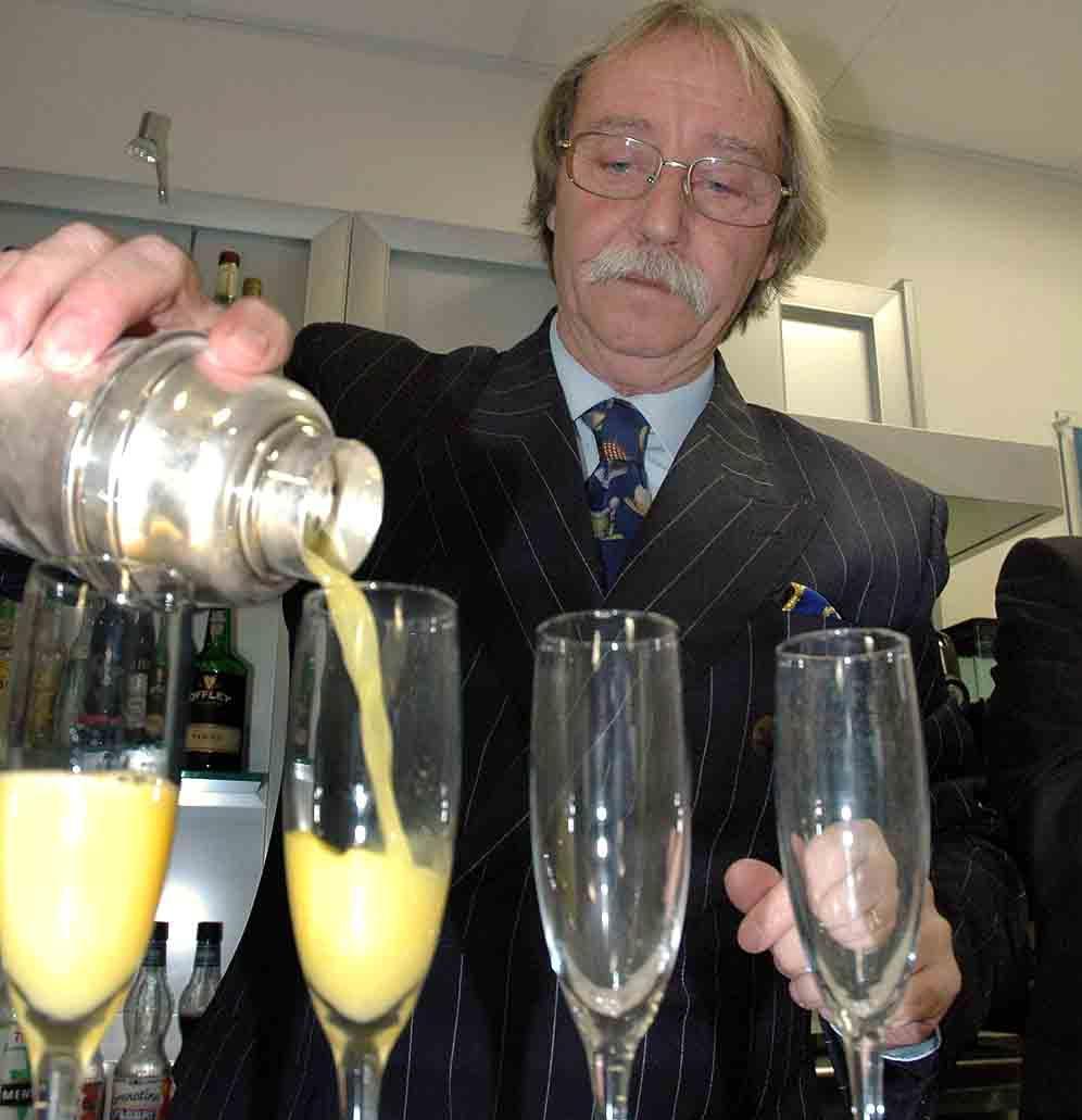 Addio a Umberto il barman da Oscar 